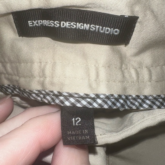 Express Women's Tan Flare Capri Pants - Picture 2 of 7